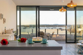Sunset Bay apartment with pool in Medulin